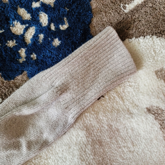 Express cream Sweater - Picture 2 of 4